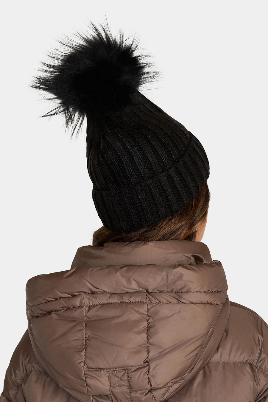 Zwart Pom Pom Muts met Zwart Bol